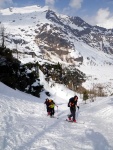 RAURIS - GOLDBERGGRUPPE na skialpech, Poctiv dvka vkovch metr odmnn luxusnmi sjezdy z vrcholk pesahujcch o nemlo dva tisce metr. Zejmna pojedn na svazch Hoher Sonnblicku a nsledn koupaka v termlech a regenerace v - fotografie 50