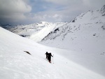 RAURIS - GOLDBERGGRUPPE na skialpech, Poctiv dvka vkovch metr odmnn luxusnmi sjezdy z vrcholk pesahujcch o nemlo dva tisce metr. Zejmna pojedn na svazch Hoher Sonnblicku a nsledn koupaka v termlech a regenerace v - fotografie 76