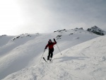 RAURIS - GOLDBERGGRUPPE na skialpech, Poctivá dávka výškových metrů odměněná luxusními sjezdy z vrcholků přesahujících o nemálo dva tisíce metrů. Zejména poježdění na svazích Hoher Sonnblicku a následná koupačka v termálech a regenerace v - fotografie 135
