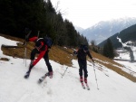 RAURIS - GOLDBERGGRUPPE na skialpech, Poctivá dávka výškových metrů odměněná luxusními sjezdy z vrcholků přesahujících o nemálo dva tisíce metrů. Zejména poježdění na svazích Hoher Sonnblicku a následná koupačka v termálech a regenerace v - fotografie 142