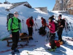 DACHSTEIN VRCHOL NA SKIALPECH 2012, Mooc dobr parta si to s Hanzem vala za skvlho poas a bjen nlady. Kdou kounkne na fotky pochop, e nen moc co dodat. - fotografie 5