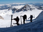 DACHSTEIN VRCHOL NA SKIALPECH 2012, Mooc dobr parta si to s Hanzem vala za skvlho poas a bjen nlady. Kdou kounkne na fotky pochop, e nen moc co dodat. - fotografie 47