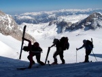 DACHSTEIN VRCHOL NA SKIALPECH 2012, Mooc dobr parta si to s Hanzem vala za skvlho poas a bjen nlady. Kdou kounkne na fotky pochop, e nen moc co dodat. - fotografie 49