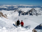 DACHSTEIN VRCHOL NA SKIALPECH 2012, Mooc dobr parta si to s Hanzem vala za skvlho poas a bjen nlady. Kdou kounkne na fotky pochop, e nen moc co dodat. - fotografie 56