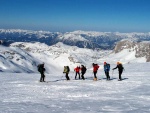 DACHSTEIN VRCHOL NA SKIALPECH 2012, Mooc dobr parta si to s Hanzem vala za skvlho poas a bjen nlady. Kdou kounkne na fotky pochop, e nen moc co dodat. - fotografie 73