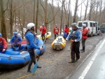 RAFTING NA JIZEE 2012, Konen pkn voda v podob 25m3, koda jen toho ochlazen. Vechno klaplo jak mlo a navc byl objven systm napojen zlomenho pdla pomoc zchranskho psu z vesty. - fotografie 9