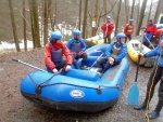 RAFTING NA JIZEE 2012, Konen pkn voda v podob 25m3, koda jen toho ochlazen. Vechno klaplo jak mlo a navc byl objven systm napojen zlomenho pdla pomoc zchranskho psu z vesty. - fotografie 10