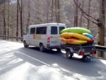 RAFTING NA JIZEE 2012, Konen pkn voda v podob 25m3, koda jen toho ochlazen. Vechno klaplo jak mlo a navc byl objven systm napojen zlomenho pdla pomoc zchranskho psu z vesty. - fotografie 23