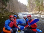 RAFTING NA JIZEE duben 2012, Pjemn voda, slunce i mraky, pohoda na lodch a raftech, usmvav mlad a krsn lid v posdkch. Dky Krakonoi - fotografie 15