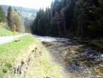 Rafting na Labi pod pindlem, Opravdu vyjmen den. Pehrada Labsk poutla vodu a k tomu pardn poas. Kdy se nm naskytne znovu takov pleitost...? - fotografie 28