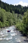 Rafting v Korutanech, Zjezd na eky, kam se mlo kdy podvte. A voda nakonec vyla. S nocovnm v Tee-Pee to nemlo chybu. - fotografie 34