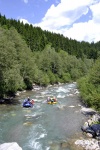 Rafting v Korutanech, Zjezd na eky, kam se mlo kdy podvte. A voda nakonec vyla. S nocovnm v Tee-Pee to nemlo chybu. - fotografie 82