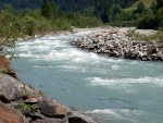 Rafting v Korutanech, Zjezd na eky, kam se mlo kdy podvte. A voda nakonec vyla. S nocovnm v Tee-Pee to nemlo chybu. - fotografie 104