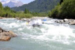 Rafting v Korutanech, Zjezd na eky, kam se mlo kdy podvte. A voda nakonec vyla. S nocovnm v Tee-Pee to nemlo chybu. - fotografie 125