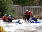 Rafting v Korutanech, Zjezd na eky, kam se mlo kdy podvte. A voda nakonec vyla. S nocovnm v Tee-Pee to nemlo chybu. - fotografie 271