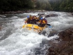 Rafting v Korutanech, Zjezd na eky, kam se mlo kdy podvte. A voda nakonec vyla. S nocovnm v Tee-Pee to nemlo chybu. - fotografie 280