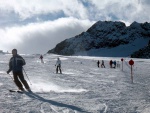 PITZTAL - PODZIMN ROZLYOVN, Slunko, pranek, perfektn pipraven svahy, ndhern ledovec, bjen parta lya s chut po zdokonalen. Co vc si pt. Veern sauna ns krsn prohla. Pardn zatek zimy! - fotografie 30