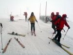 Skialpinistick pechod Krkono, Tsn po Novm roce jsme se vydali na pechod Krkono z Dolnch Mseek a do Janskch Lzn. Poas kzalo svoji drsnj tv, pesto v tmu vldla naprost pohoda. Veer ve finsk kdi tak neml  - fotografie 30