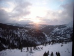 Skialpinistick pechod Krkono, Tsn po Novm roce jsme se vydali na pechod Krkono z Dolnch Mseek a do Janskch Lzn. Poas kzalo svoji drsnj tv, pesto v tmu vldla naprost pohoda. Veer ve finsk kdi tak neml  - fotografie 68