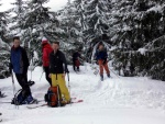 ZKLADN KURZ SKIALPINISMU 15.-17.2.2013, Pardn, v tm ist chlapsk zletost. Brilantn snhov podmnky a pohoda v tmu a dostivost se nco dozvdt. Vichni se nauili skvle nakopnout Harleye a nejen to... - fotografie 13