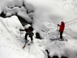 ZKLADN KURZ SKIALPINISMU 15.-17.2.2013, Pardn, v tm ist chlapsk zletost. Brilantn snhov podmnky a pohoda v tmu a dostivost se nco dozvdt. Vichni se nauili skvle nakopnout Harleye a nejen to... - fotografie 39