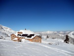 SKIALPY DACHSTEIN msto Silvretty - 2013, Prognza poas na Silvrettu byla tragick, a tak jsme vybrali nhradn een, kter slibovalo dobr poas. A POVEDLO SE! Dky Alponoi, bylo to asn! A to jak dky tmu, tak super chalup a musm - fotografie 53