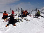 SKIALP ARNA RIEDINGTAL, Pes nepznivou pedpov jsme ulovili fantastick den a super zitky! Lyasky to bylo nron a zejmna nedln krusta byla vivn, ale kdy jsou v tmu dob lyai, nen co eit! - fotografie 69