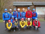 RAFTING JIZERA 29.4.2013, Krakono letos pout luxusn vodu a tak jsme si to podn uili! Velk vlny, peeje, dra a umpy, vlce prost ndhera. Nedln jzdy byly avnatj, ale v sobotu bylo zase tepleji. Fakt pardn  - fotografie 3