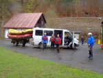 RAFTING JIZERA 29.4.2013, Krakono letos pout luxusn vodu a tak jsme si to podn uili! Velk vlny, peeje, dra a umpy, vlce prost ndhera. Nedln jzdy byly avnatj, ale v sobotu bylo zase tepleji. Fakt pardn  - fotografie 13