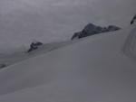 DACHSTEIN SKIALP - PRO OPRAVDOV DMY, Poas strailo a vypadalo, e nebude nic moc, ale nakonec jsme si to myslm vichni dost uili, vetn ochotnho Richarda (jeden z nejlepch chata co znm). - fotografie 42