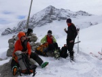 DACHSTEIN SKIALP - PRO OPRAVDOV DMY, Poas strailo a vypadalo, e nebude nic moc, ale nakonec jsme si to myslm vichni dost uili, vetn ochotnho Richarda (jeden z nejlepch chata co znm). - fotografie 47