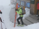 DACHSTEIN SKIALP - PRO OPRAVDOV DMY, Poas strailo a vypadalo, e nebude nic moc, ale nakonec jsme si to myslm vichni dost uili, vetn ochotnho Richarda (jeden z nejlepch chata co znm). - fotografie 92