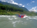 DIVOK RAFTING NA NOCE, ISARCU A PASIRIU, Velmi tepl poas tentokrt naavnilo tyto divok eky na opravdu megavodu. I Kdy jsme vymnili Isel za Mll vbec to nevadilo, Megavoda na Noce a pardn lucht na Pasiriu to dokonale vynahradili. - fotografie 75