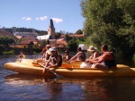 VLTAVA 4 DENN: VY BROD - ZLAT KORUNA, Ndhern poas, pohodov plavba, bjen parta, rum s kolou, Mochito, Krumlov, a ing. Pajda s De Pejrakem, no prost pardika! - fotografie 5