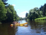 VLTAVA 4 DENN: VY BROD - ZLAT KORUNA, Ndhern poas, pohodov plavba, bjen parta, rum s kolou, Mochito, Krumlov, a ing. Pajda s De Pejrakem, no prost pardika! - fotografie 53