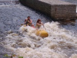 VLTAVA 4 DENN: VY BROD - ZLAT KORUNA, Ndhern poas, pohodov plavba, bjen parta, rum s kolou, Mochito, Krumlov, a ing. Pajda s De Pejrakem, no prost pardika! - fotografie 88