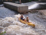 VLTAVA 4 DENN: VY BROD - ZLAT KORUNA, Ndhern poas, pohodov plavba, bjen parta, rum s kolou, Mochito, Krumlov, a ing. Pajda s De Pejrakem, no prost pardika! - fotografie 96