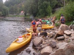 VLTAVA 4 DENN: VY BROD - ZLAT KORUNA, Ndhern poas, pohodov plavba, bjen parta, rum s kolou, Mochito, Krumlov, a ing. Pajda s De Pejrakem, no prost pardika! - fotografie 117