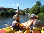 VLTAVA 4 DENN: VY BROD - ZLAT KORUNA, Ndhern poas, pohodov plavba, bjen parta, rum s kolou, Mochito, Krumlov, a ing. Pajda s De Pejrakem, no prost pardika! - fotografie 153