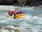 ADRENALIN RAFTING, Bjen a avnat ledovcov eka, podzimn a stle jet tepl slunce, skvl parta, prost pardn akcika. Pojete na Isel s nmi a mete si to ut tak. - fotografie 20