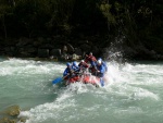 ADRENALIN RAFTING, Bjen a avnat ledovcov eka, podzimn a stle jet tepl slunce, skvl parta, prost pardn akcika. Pojete na Isel s nmi a mete si to ut tak. - fotografie 27