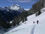 SKIALP ARENA RIEDINGTAL, Praan, sobotn hitparda slunce, presko ve 2.000 m - dky Michale, veern sauna, grilparty jako veee a nedln sice podmraen ale pesto vivn rochn v praanu po kolena... - fotografie 5