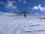 SKIALP ARENA RIEDINGTAL, Praan, sobotn hitparda slunce, presko ve 2.000 m - dky Michale, veern sauna, grilparty jako veee a nedln sice podmraen ale pesto vivn rochn v praanu po kolena... - fotografie 18