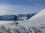 SKIALP ARENA RIEDINGTAL, Praan, sobotn hitparda slunce, presko ve 2.000 m - dky Michale, veern sauna, grilparty jako veee a nedln sice podmraen ale pesto vivn rochn v praanu po kolena... - fotografie 30