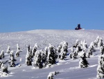 SKIALPINISTICK PECHOD KRKONO PES SN̎KU, Skialpinistick Krkonosk Haute route tentokrt nabdla fantastick poas, 4 ndhern try, cca 4.000 vkovch metr a 75 km na dlku. A pohostinnost vech navtvench mst pispla k super nlad - fotografie 6