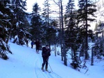 SKIALPINISTICK PECHOD KRKONO PES SN̎KU, Skialpinistick Krkonosk Haute route tentokrt nabdla fantastick poas, 4 ndhern try, cca 4.000 vkovch metr a 75 km na dlku. A pohostinnost vech navtvench mst pispla k super nlad - fotografie 24