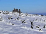 SKIALPINISTICK PECHOD KRKONO PES SN̎KU, Skialpinistick Krkonosk Haute route tentokrt nabdla fantastick poas, 4 ndhern try, cca 4.000 vkovch metr a 75 km na dlku. A pohostinnost vech navtvench mst pispla k super nlad - fotografie 32