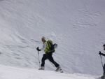 DACHSTEIN LADIES - AKCE PRO MIL DMY SKIALPINISTKY, Prvn ron akce svedl dohromady prima partu. Poas plo, kvika byla i teplo na chalup a navc i asn vkony, co dodat, za rok se dmy pidejte i vy! - fotografie 21