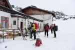 DACHSTEIN - SKIALPOV KLASIKA 2015, Jednm slovem: Hitparda! Pedpov poas byla velmi nepzniv, Dachstein ns vak pijal pvtiv, chata Richard neetil smvy a ikovic a Mra natunnm programem. - fotografie 1