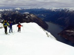 DACHSTEIN - SKIALPOV KLASIKA 2015, Jednm slovem: Hitparda! Pedpov poas byla velmi nepzniv, Dachstein ns vak pijal pvtiv, chata Richard neetil smvy a ikovic a Mra natunnm programem. - fotografie 49